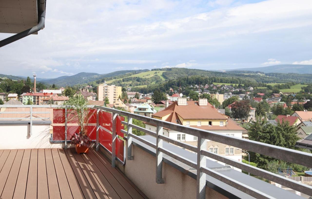 Mountain Apartment Врхлаби Экстерьер фото